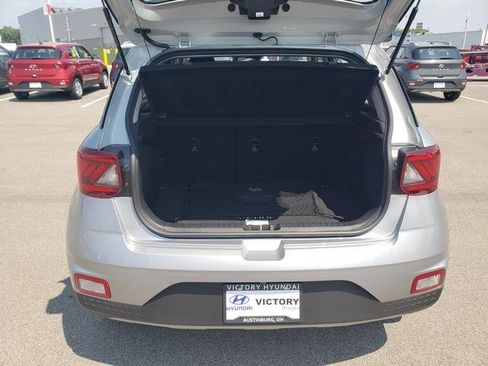 New 2025 Hyundai Venue SEL image 7