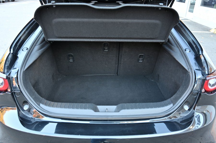 Used 2024 MAZDA MAZDA3 s FWD image 16