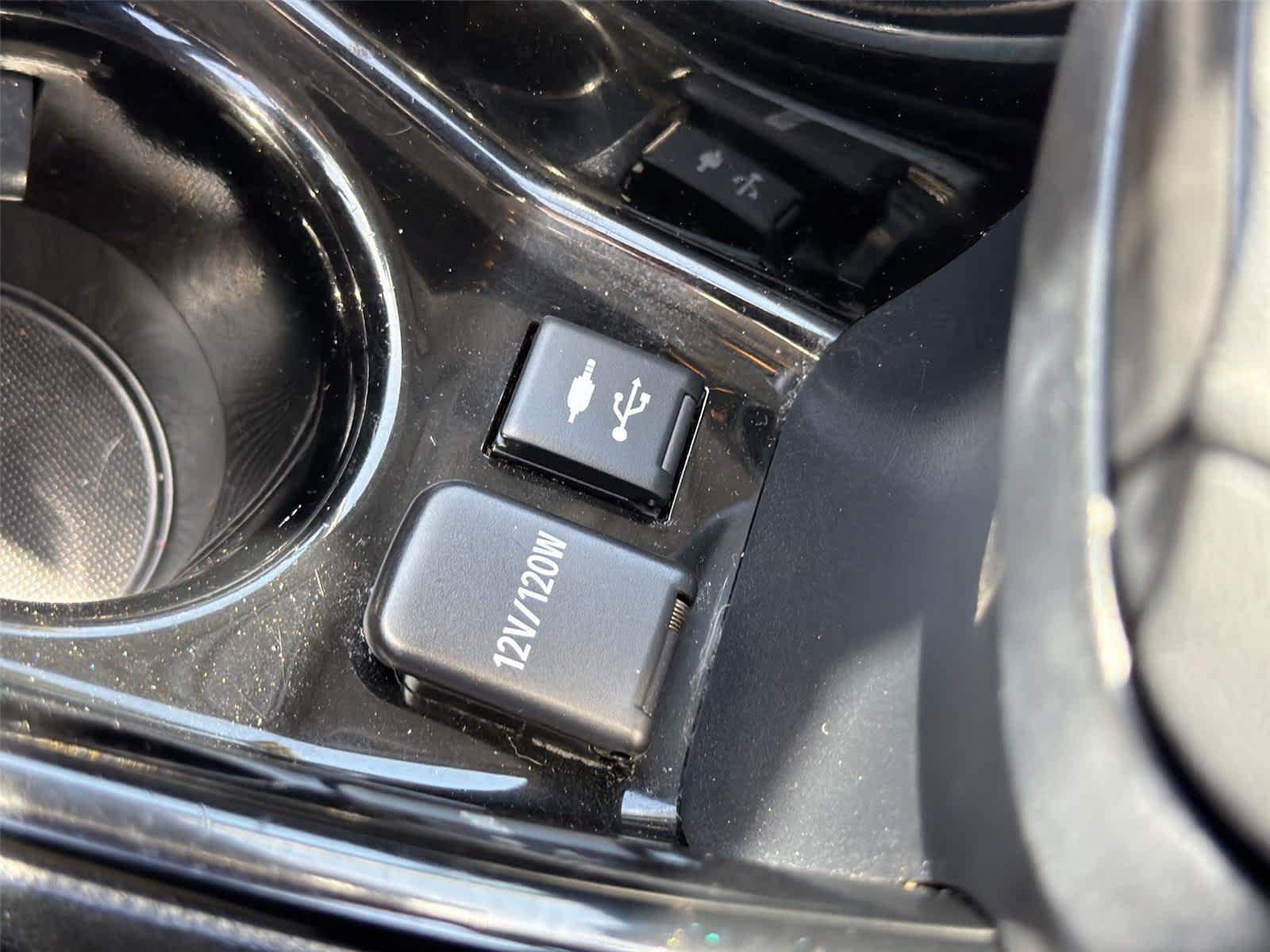 Used 2019 Toyota Prius XLE w/ Advanced Technology Package FWD image 38