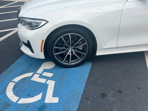 Used 2019 BMW 330i Sedan RWD image 3