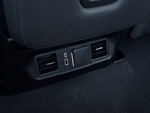 Used 2023 GMC Sierra 1500 Elevation w/ LPO, Elevation Black Package image 15