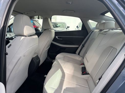 Used 2025 Hyundai Sonata SEL FWD image 25