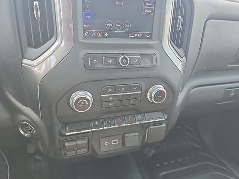 Used 2024 GMC Sierra 2500 Pro AWD/4WD image 20