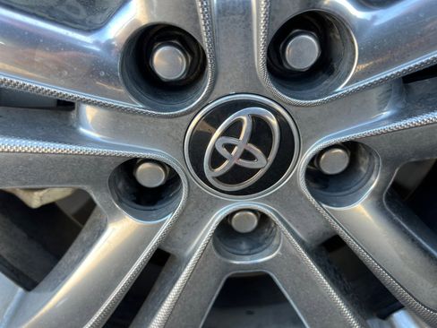 Used 2021 Toyota Sienna XSE w/ XSE Plus Package image 33