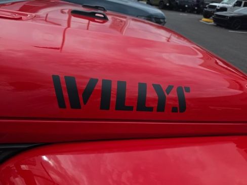 Used 2022 Jeep Gladiator Willys image 11