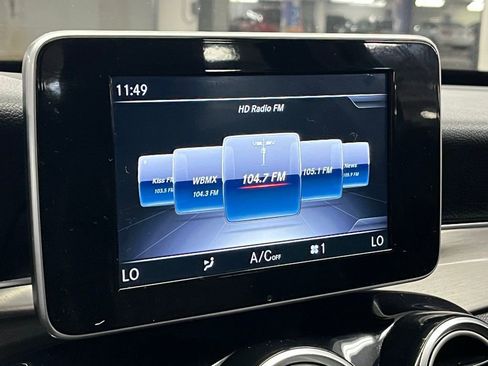 Used 2018 Mercedes-Benz C 300 Sedan image 27