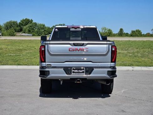 Used 2024 GMC Sierra 2500 Denali w/ Denali Reserve Package AWD/4WD image 6