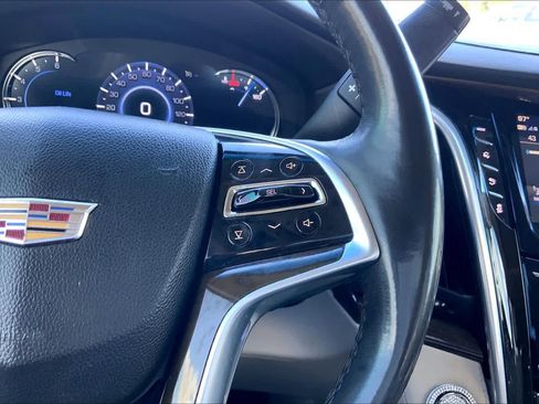 Used 2019 Cadillac Escalade Premium Luxury RWD image 25