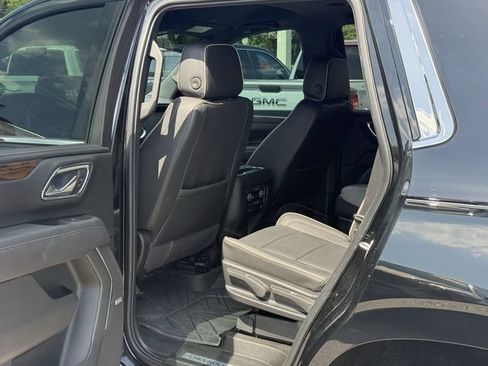 Used 2024 Chevrolet Tahoe Premier AWD/4WD image 28