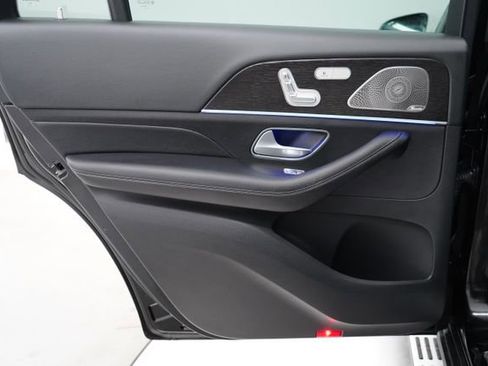 Used 2023 Mercedes-Benz GLS 450 4MATIC image 93