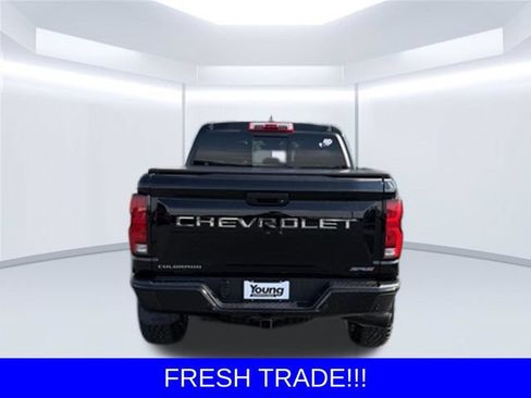 Used 2025 Chevrolet Colorado ZR2 w/ Technology Package AWD/4WD image 6