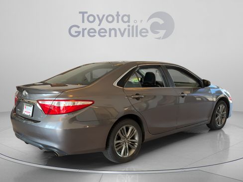 Used 2017 Toyota Camry SE FWD image 6