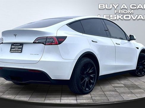 Used 2020 Tesla Model Y Long Range image 13