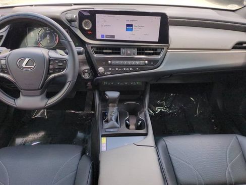 Certified 2025 Lexus ES 350 Ultra Luxury w/ Accessory Package (Z2) FWD image 13