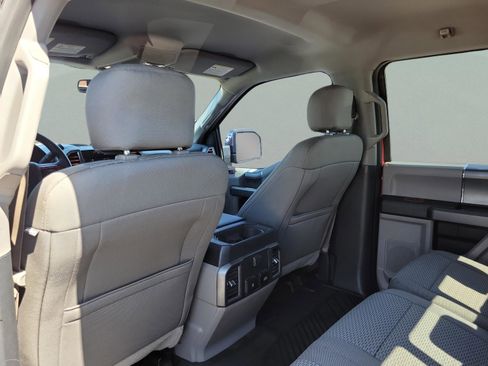 Used 2017 Ford F150 XLT w/ Equipment Group 302A Luxury image 21