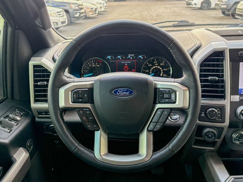 Used 2020 Ford F150 Lariat w/ Equipment Group 502A Luxury image 7