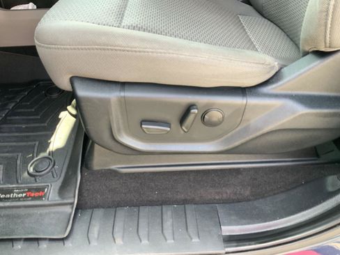 Used 2019 Ford F150 XLT w/ Equipment Group 302A Luxury AWD/4WD image 21