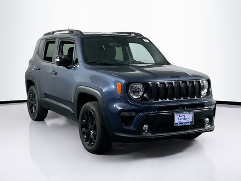 Used 2022 Jeep Renegade Altitude w/ Convenience Group AWD/4WD image 3