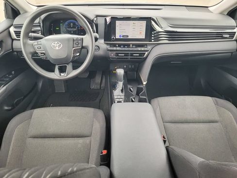 Used 2025 Toyota Camry LE FWD image 16