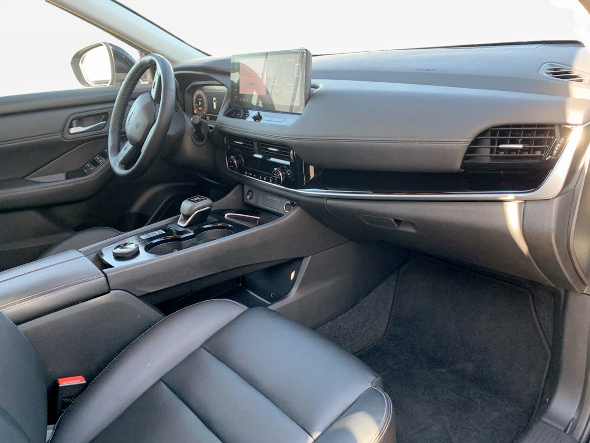 Used 2026 Nissan Rogue SL AWD/4WD image 19