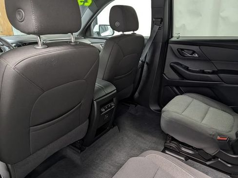 Used 2023 Chevrolet Traverse LT w/ LPO, Floor Liner Package AWD/4WD image 14
