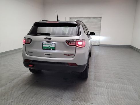 Used 2024 Jeep Compass Trailhawk image 7