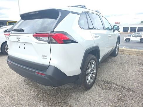 Used 2024 Toyota RAV4 XLE Premium AWD/4WD image 4