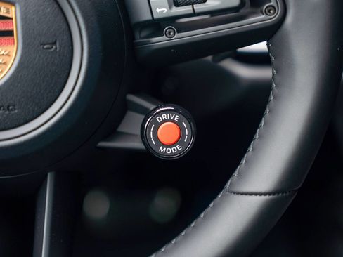 New 2026 Porsche 911 Carrera 4S image 16