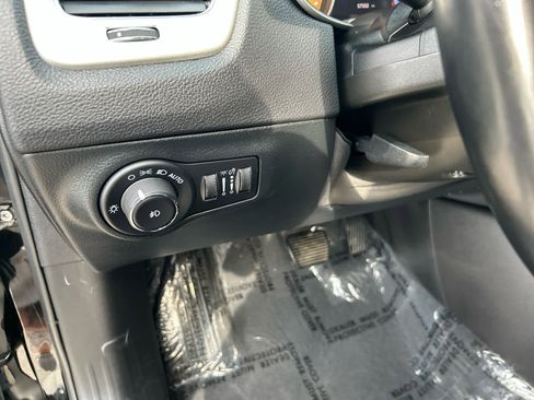 Used 2021 Jeep Compass Latitude w/ Driver Assistance Group image 13