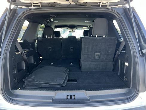 Used 2018 Ford Expedition XLT w/ Cargo Package AWD/4WD image 25