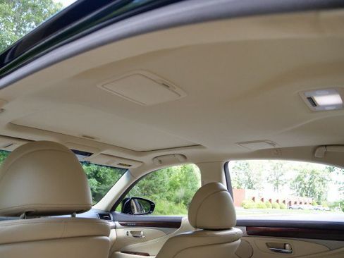 Used 2016 Lexus LS 460 w/ Comfort Package RWD image 35