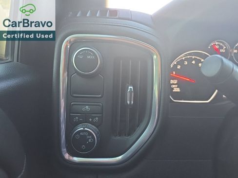 Used 2022 Chevrolet Silverado 1500 LT RWD image 17
