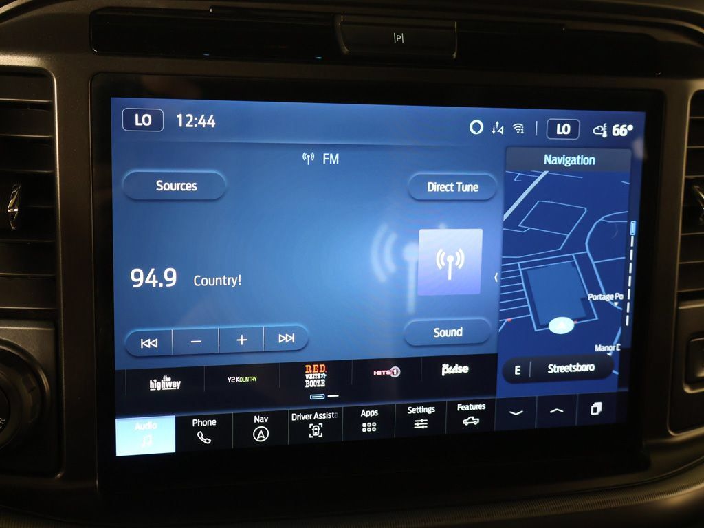Used 2025 Ford F150 Lariat AWD/4WD image 50
