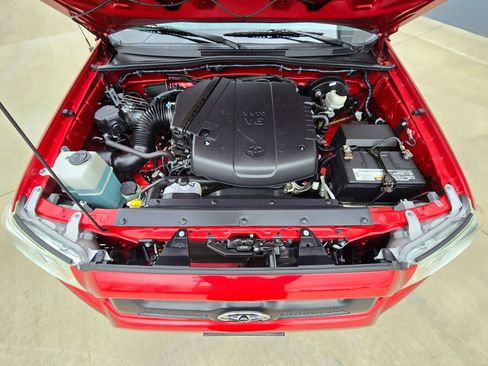 Used 2015 Toyota Tacoma 4x4 Double Cab w/ TRD Sport Package image 34