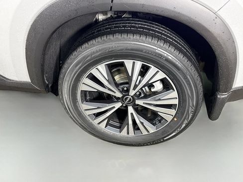 Used 2023 Nissan Rogue SV w/ SV Premium Package AWD/4WD image 36