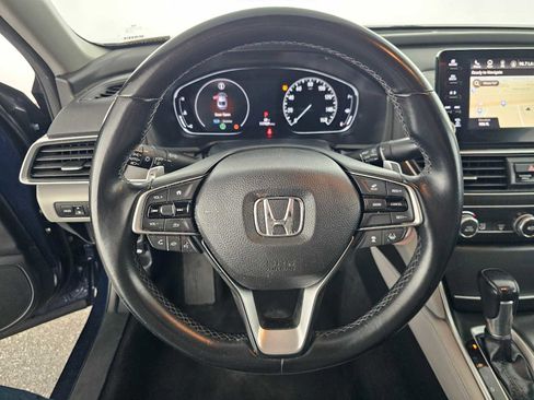 Used 2018 Honda Accord Touring image 22