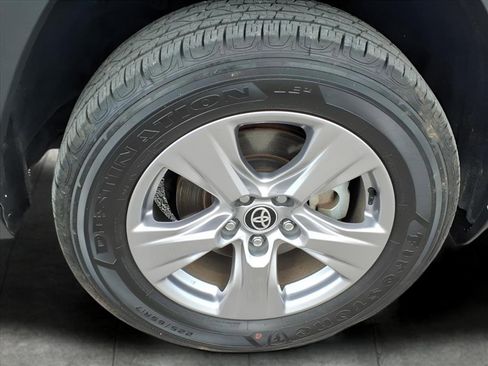 Used 2024 Toyota RAV4 XLE image 9