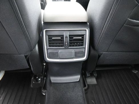 Used 2019 Subaru Forester Premium w/ Popular Package #1 AWD/4WD image 16