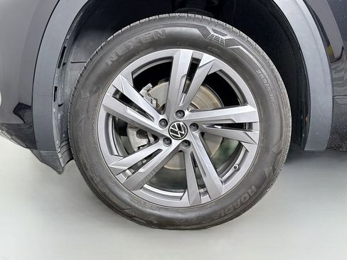 Used 2024 Volkswagen Atlas Cross Sport SEL R-Line image 33