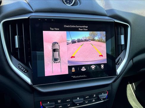 Used 2022 Maserati Ghibli GT image 32