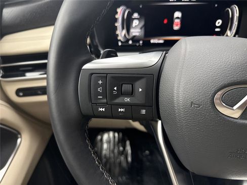 Used 2025 INFINITI QX60 Sensory w/ Vision Package image 13