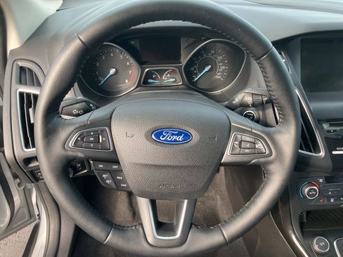 Used 2015 Ford Focus Titanium image 22