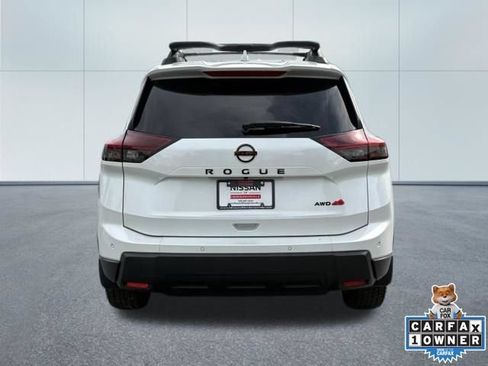 Used 2025 Nissan Rogue SV AWD/4WD image 10