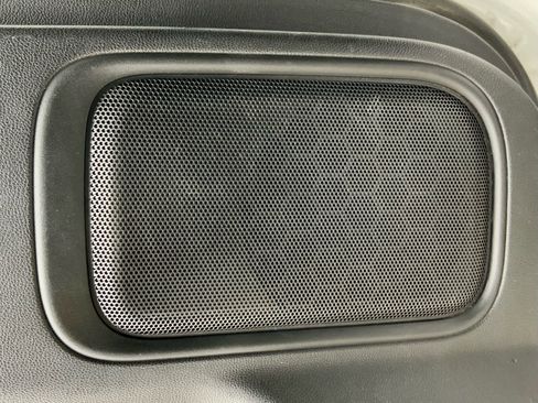 Used 2022 Chevrolet Silverado 1500 High Country w/ Technology Package image 60