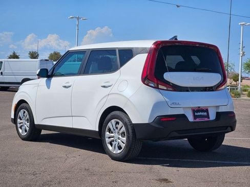 Used 2022 Kia Soul LX FWD image 8