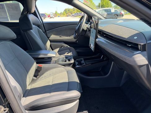 Used 2025 Ford Mustang Mach-E GT AWD/4WD image 11