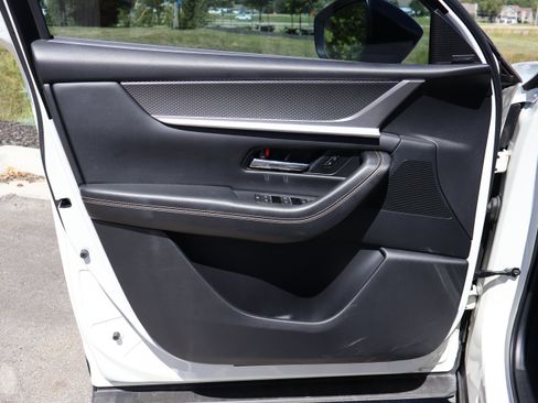 Certified 2025 MAZDA CX-70 Plug-In Hybrid w/ Premium Plus AWD/4WD image 40
