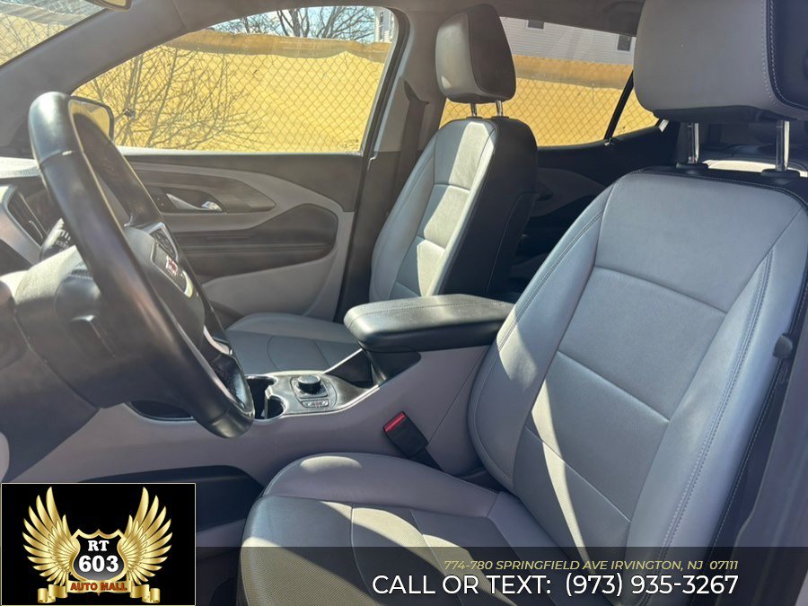 Used 2023 GMC Terrain SLT FWD image 16