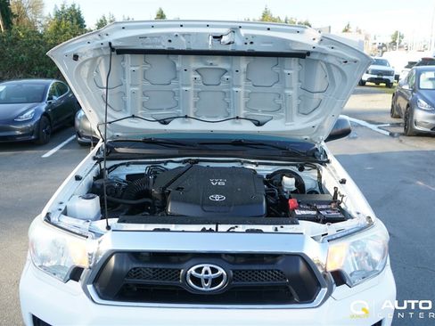 Used 2015 Toyota Tacoma 4x4 Double Cab image 10
