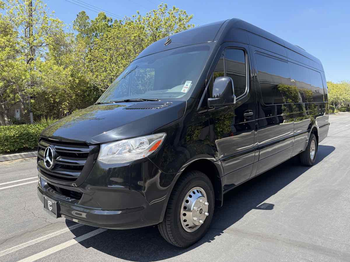 Used 2022 Mercedes-Benz Sprinter 3500 image 13